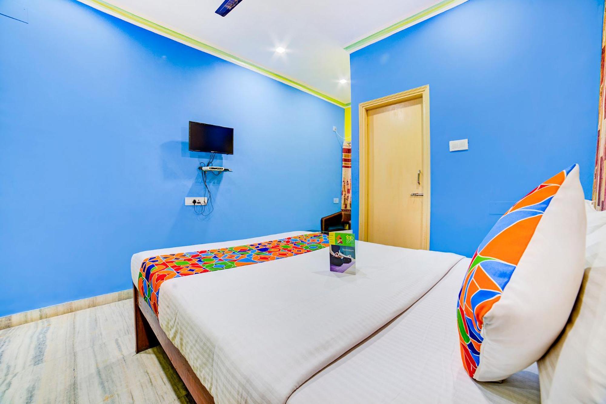 Hotel Fabexpress Nest - Nr Park Street Metro Station 3*