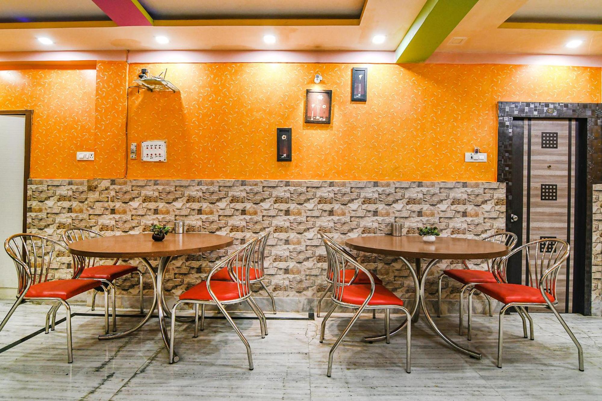 Fabexpress Nest - Nr Park Street Metro Station Kolkata