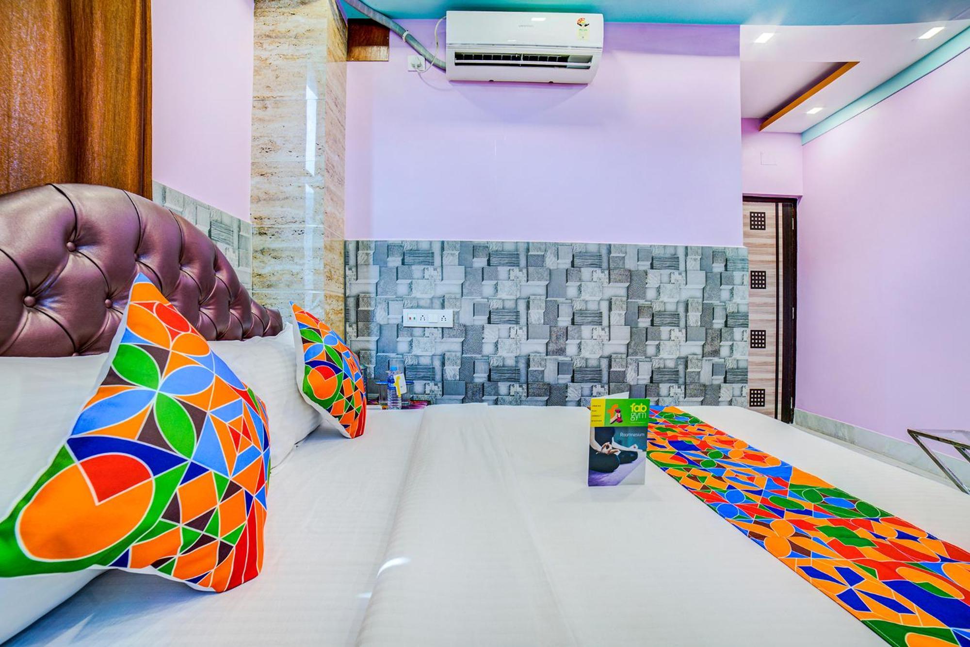 Hotel Fabexpress Nest - Nr Park Street Metro Station Kolkata