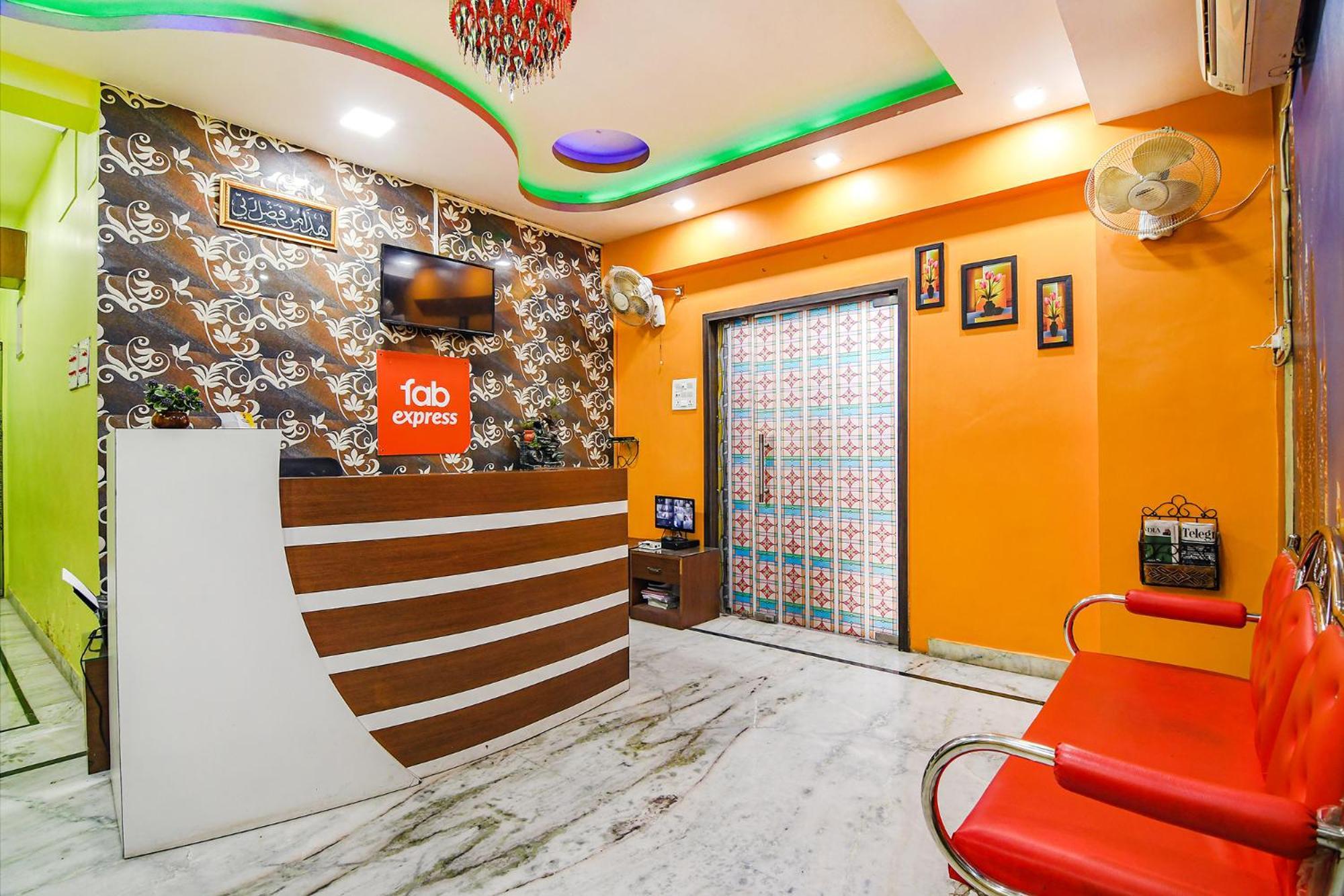 Hotel Fabexpress Nest - Nr Park Street Metro Station 3*