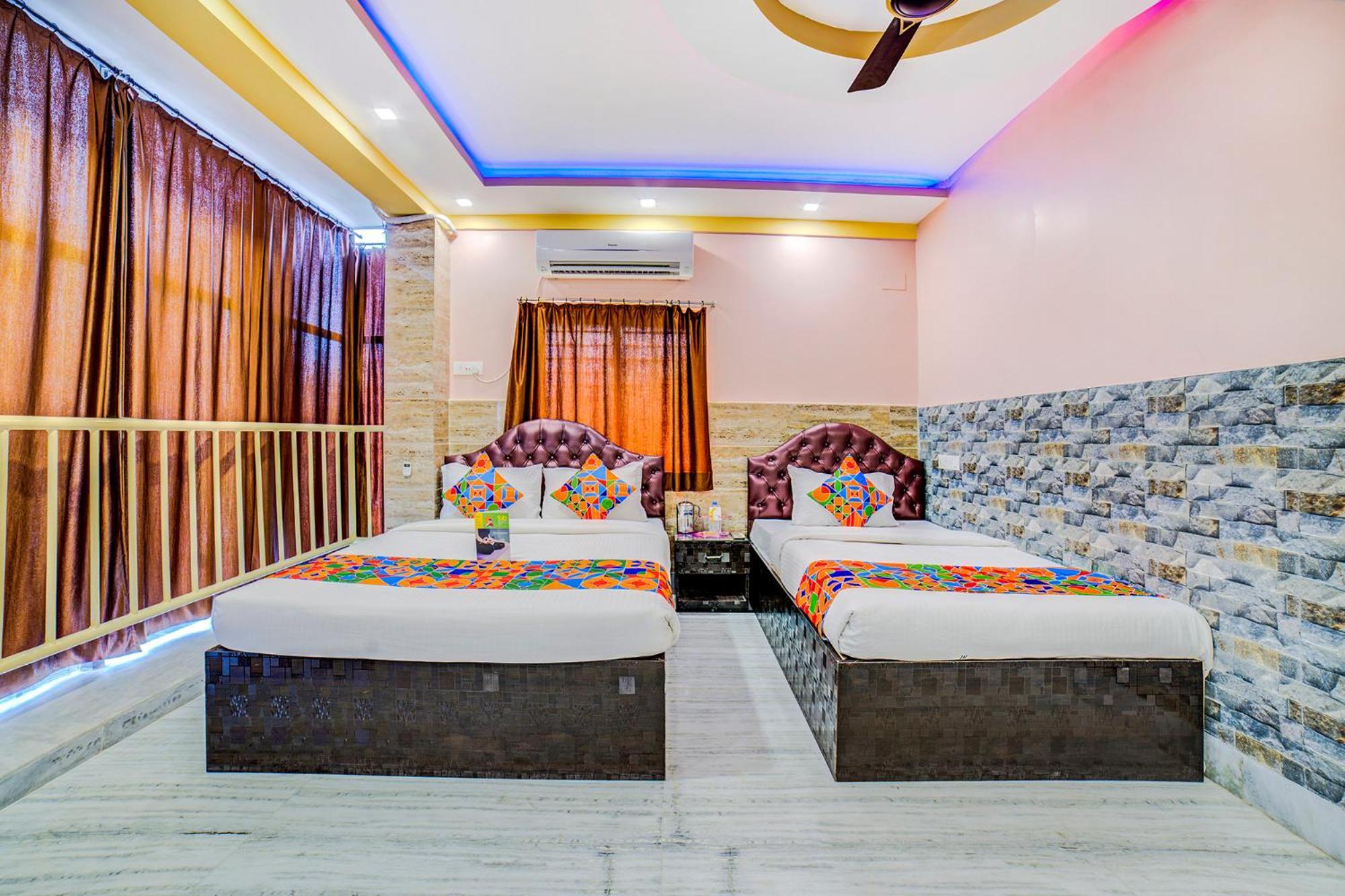 Fabexpress Nest - Nr Park Street Metro Station Hotel 3*