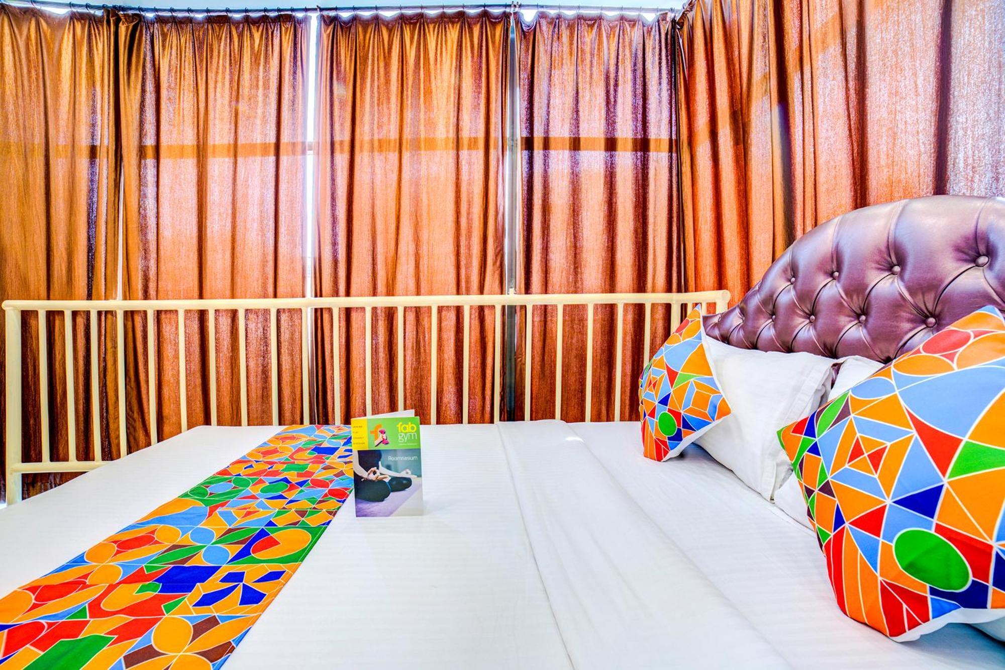 Fabexpress Nest - Nr Park Street Metro Station 3*